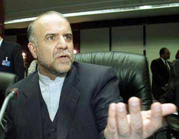 Ο ΟΠΕΚ μείωσε την παραγωγή του, δηλώνει ο υπουργός Πετρελαίου του Ιράν