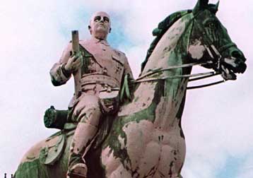 Τη δολοφονία του Φράνκο σχεδίαζαν οι Σοβιετικοί, σύμφωνα με απόρρητο έγγραφο