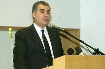 Στήριξη στις άνεργες γυναίκες και τις εργαζόμενες μητέρες προανήγγειλε ο Δ.Ρέππας