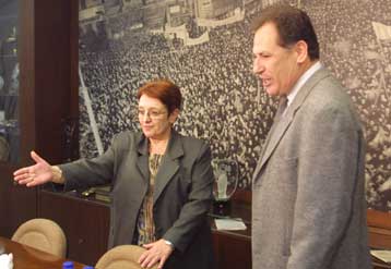 Απουσία κοινής βάσης συνεργασίας διαπιστώθηκε στη συνάντηση Λαλιώτη – Παπαρήγα