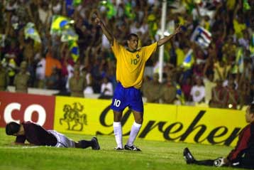 Η Βραζιλία δεν θα λείψει από το Μουντιάλ 2002 – Κέρδισε άνετα 3-0 τη Βενεζουέλα