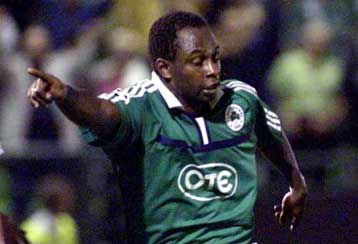 Έτοιμος ο Βλάοβιτς, στην Αθήνα ο Ολισαντέμπε