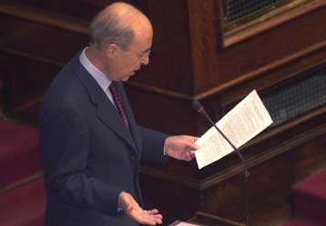 Αβάσιμα τα περί μείωσης του αγροτικού εισοδήματος, δήλωσε ο Κ.Σημίτης στη Βουλή