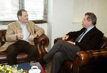 Αλλαγή του εκλογικού νόμου στις δημοτικές πρότεινε ο Αβραμόπουλος στον Λαλιώτη