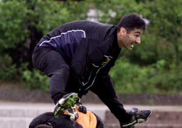 Σοβαρό επεισόδιο και ξύλο μεταξύ Ατματσίδη και Καψή – Θέμα Ζήκου από το… πουθενά!