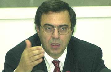 Στο 4,1% η ανάπτυξη της ελληνικής οικονομίας το 2001, εκτιμά η Κομισιόν