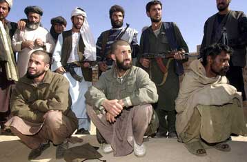 Οι Ταλιμπάν δεν εγκαταλείπουν το Κανταχάρ, υποστηρίζει εκπρόσωπός τους