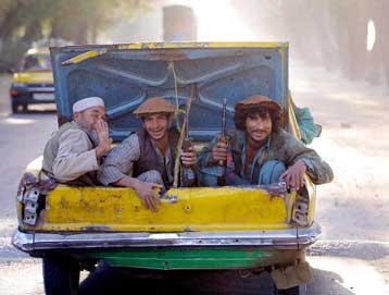 Σε άγνωστη τοποθεσία ο Μπιν Λάντεν, δηλώνουν οι Ταλιμπάν