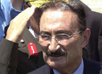 Οι Ελληνοκύπριοι θέλουν να καταλάβουν όλη την Κύπρο, δηλώνει τώρα ο Ετζεβίτ