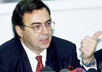 Τριήμερο επαφών του Ν.Χριστοδουλάκη στη βρετανική πρωτεύουσα