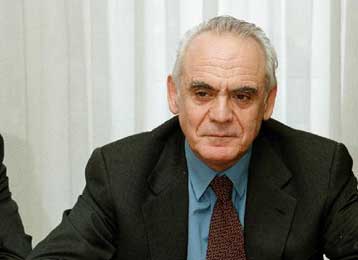 Έως τις αρχές του 2002 η εισαγωγή της ΔΕΗ στο ΧΑΑ, δηλώνει ο Ακης Τσοχατζόπουλος