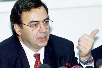 Τις ευκαιρίες της ελληνικής οικονομίας παρουσίασε ο Νίκος Χριστοδουλάκης στο Λονδίνο