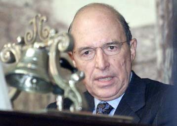 Δεν υπάρχει χώρος για προσωπικές στρατηγικές, τόνισε ο Σημίτης στην ΚΟ του ΠΑΣΟΚ