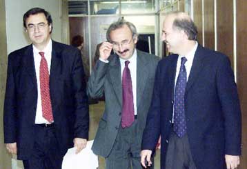 Η ελληνική οικονομία αντέχει στη διεθνή κρίση, εκτιμά το κλιμάκιο του ΔΝΤ