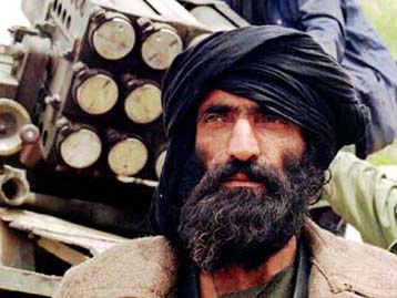 Προθεσμία 24 ωρών δίνει η Β. Συμμαχία στους οχυρωμένους στην Κουντούζ Ταλιμπάν