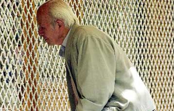 Τα εμπόδια που συναντά η επιχειρηματικότητα στην Ελλάδα αναδεικνύει μελέτη της Κομισιόν