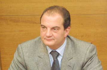 Το ΙΚΑ της Νίκαιας επισκέφθηκε ο αρχηγός της ΝΔ