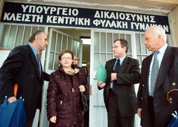 Κλιμάκιο του ΥΠΕΞ επισκέφθηκε τους Βρετανούς και τους Ολλανδούς «κατασκόπους»