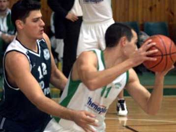 Την έκπληξη ο Παπάγου, την κορυφή ο Μακεδονικός