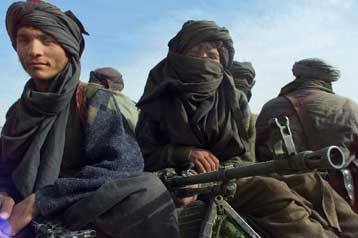 Υπό τον έλεγχο του Ντοστούμ το 70% της Κουντούζ – Ανησυχία για τους ξένους μαχητές