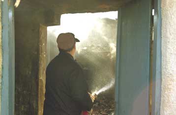 Μεγάλη πυρκαγιά ξέσπασε τη Δευτέρα στην πλατεία Βάθης