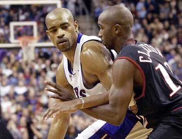 «Στοπ» στο σερί νικών των 76ers από τους Toronto Raptors (88-107)