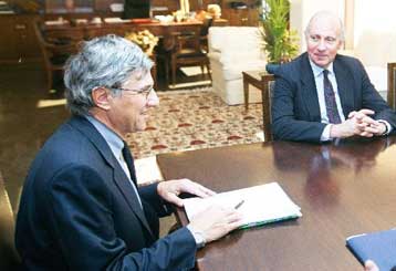 Συνομιλίες του Τ.Γιαννίτση με τον ειδικό εκπρόσωπο της Βρετανίας για το Κυπριακό