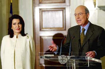 Να μείνουν μακριά από την κομματική διαμάχη οι Αγώνες ζήτησε ο Σημίτης