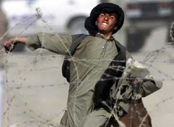 Αγώνα μέχρι τελικής πτώσης προαναγγέλλει ο θρησκευτικός ηγέτης των Ταλιμπάν