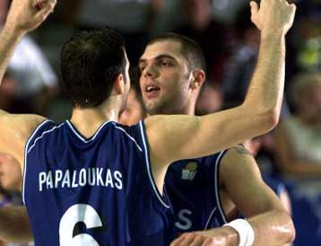 Παπανικολάου αντί Χαρίση στην εθνική μπάσκετ για τον αγώνα με τη Δανία την Τετάρτη