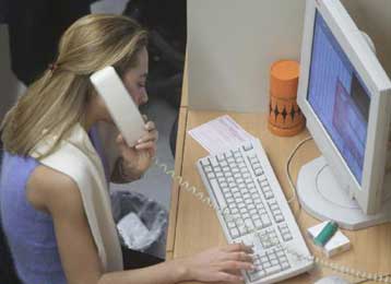 Σταθεροποιητικές τάσεις επικρατούν στο ΧΑΑ το πρωί της Τρίτης