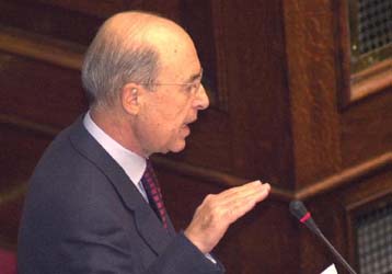 Ο πόλεμος του Αφγανιστάν στη Βουλή – Αντιπαράθεση κυβέρνησης και αντιπολίτευσης