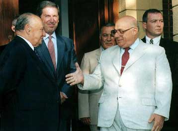 Το Εθνικό Συμβούλιο της Κύπρου ενέκρινε την επικείμενη συνάντηση Κληρίδη – Ντενκτάς