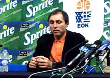 Ο Β.Αλεξανδρής αντικαταστάτης του Σούμποτιτς στον πάγκο του ΠΑΟΚ