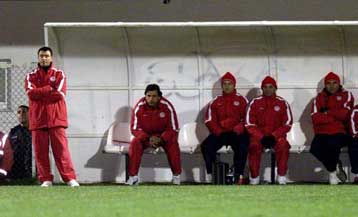 Αυτοσυγκέντρωση ζήτησε ο Λεμονής από τους παίκτες τους Ολυμπιακού