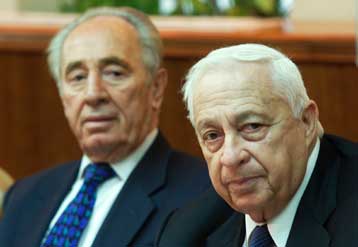 Ο Πέρες κατηγορεί τον Σαρόν για αδιαλλαξία στο Μεσανατολικό