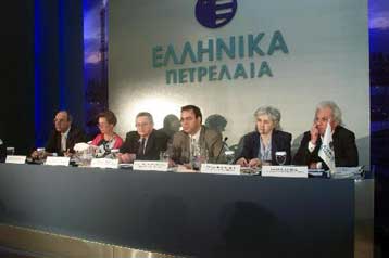 Μείωση στα κέρδη της Ελληνικά Πετρέλαια ΑΕ στο εννεάμηνο του 2001