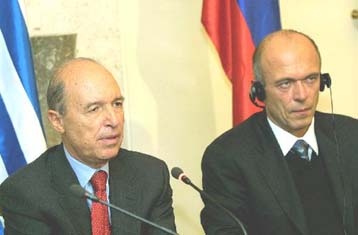 Το Κυπριακό δεν θα αποτελέσει πρόβλημα για τη διεύρυνση της ΕΕ, εκτίμησε ο Σημίτης