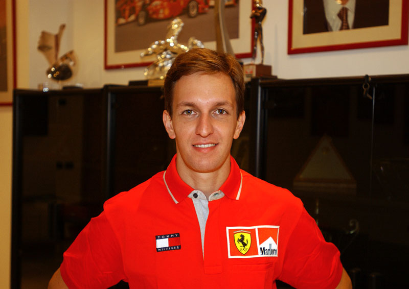 Υπέγραψε στη Ferrari ο Luciano Burti για το 2002