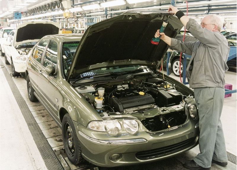 Περικοπές στην παραγωγή καινούριων μοντέλων εξετάζει η MG Rover