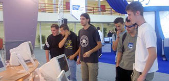 Θλιβερή πρωτιά: Η ελληνική νεολαία η πιο ξενόφοβη στην Ευρώπη