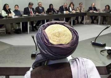 Αναβάλλεται για την Κυριακή η ανακοίνωση της συμφωνίας για το Αφγανιστάν