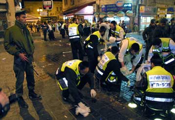 Τουλάχιστον δέκα Ισραηλινοί σκοτώθηκαν κατά τη διάρκεια αλλεπάλληλων επιθέσεων