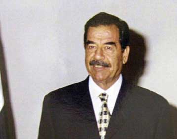 Οι ΗΠΑ θέλουν να ανατρέψουν τον Χουσεΐν και να χτυπήσουν στη Σομαλία, σύμφωνα με τον Observer