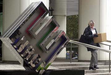 Αίτηση πτώχευσης κατέθεσε η εταιρεία ενέργειας Enron – Υπέβαλε αγωγή κατά της Dynegy