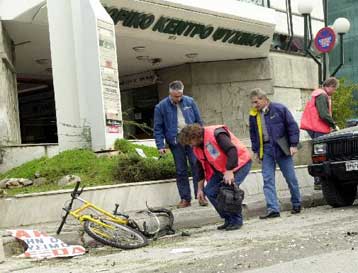 Επιχειρηματίας ήταν ο στόχος της βόμβας στο Νέο Ψυχικό, σύμφωνα με νεότερες ενδείξεις