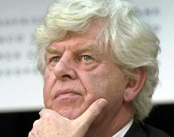 Συρρικνώθηκε η μεταποιητική δραστηριότητα στην ευρωζώνη και το Νοέμβριο