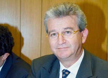 Δεν κερδοσκοπούμε με το ευρώ, λένε οι έμποροι