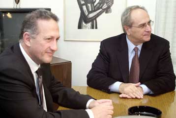 Με τον προέδρο του Συνασπισμού συναντήθηκε ο υπουργός Εσωτερικών