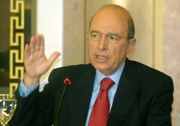 Μέτρα για την λαθρομετανάστευση ανακοίνωσε ο Σημίτης μετά τη Διυπουργική